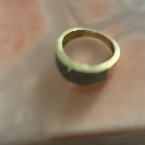 10k diamond ring - Picture 2 of 6